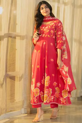Women Floral Printed Cotton Kurta with Pyjama & Dupatta