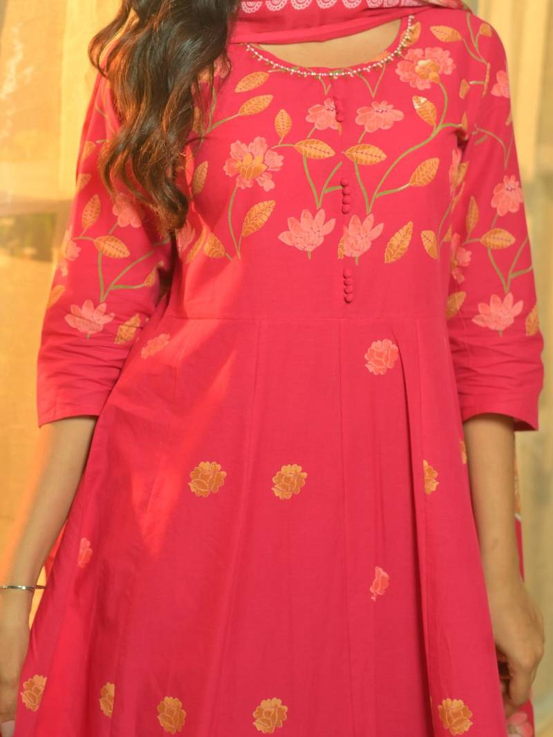 Women Floral Printed Cotton Kurta with Pyjama & Dupatta