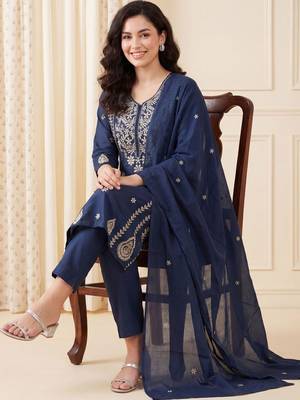 Women Ethnic Motifs Embroidered Regular Thread Work  Cotton Kurta with Trousers & With Dupatta 1
