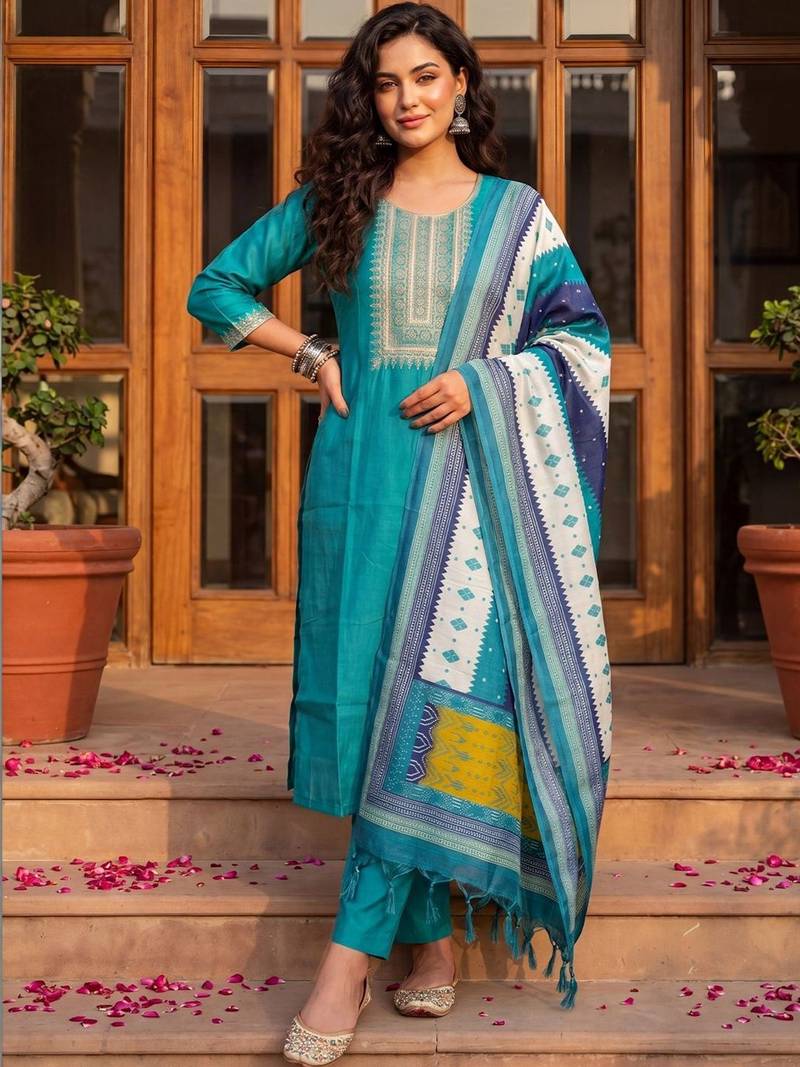 Women Ethnic Motifs Embroidered Regular Thread Work Kurta with Trousers & With Dupatta