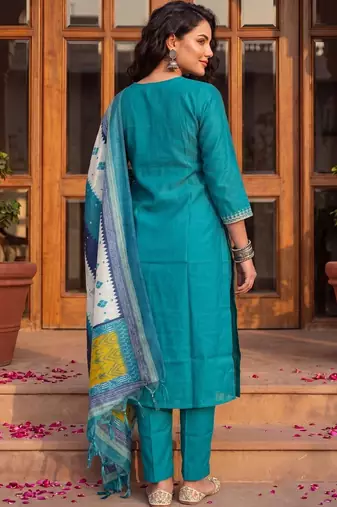 Women Ethnic Motifs Embroidered Regular Thread Work Kurta with Trousers & With Dupatta