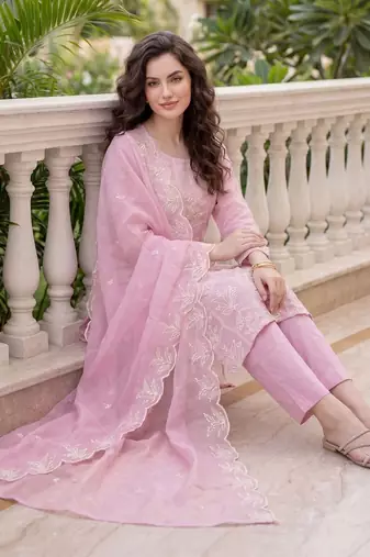 Women Ethnic Motifs Embroidered Regular Thread Work Kurta with Trousers & With Dupatta