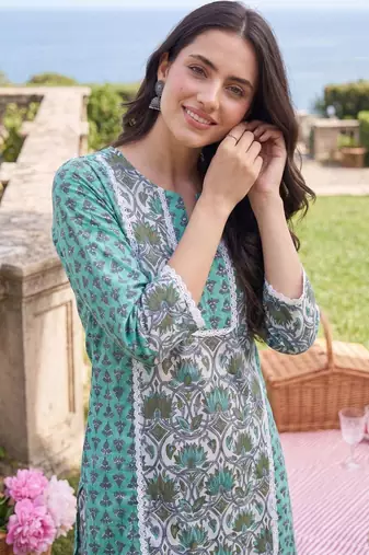Women Floral Printed Regular  Cotton Kurta with Palazzos