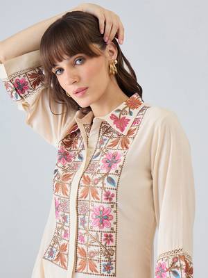 Women Floral Embroidered Regular Thread Work Kurta with Patiala 1