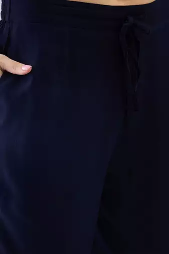 Women Ethnic Motifs Printed Regular Kurta with Trousers