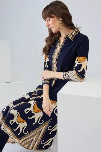 Women Ethnic Motifs Printed Regular Kurta with Trousers