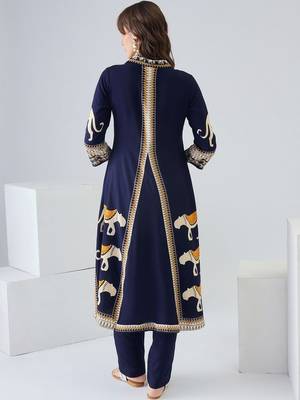 Women Ethnic Motifs Printed Regular Kurta with Trousers 6