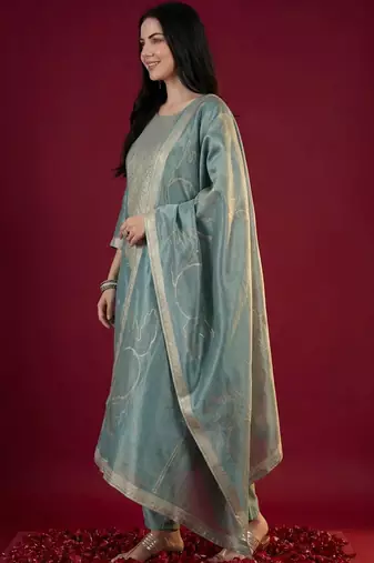 Women Ethnic Motifs Embroidered Regular Thread Work Kurta with Trousers & With Dupatta