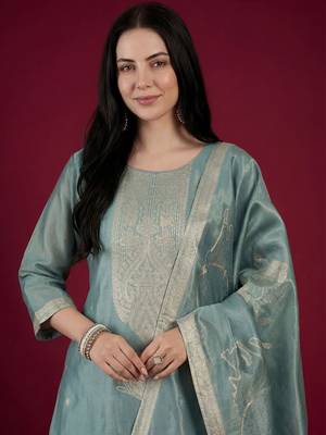 Women Ethnic Motifs Embroidered Regular Thread Work Kurta with Trousers & With Dupatta 3
