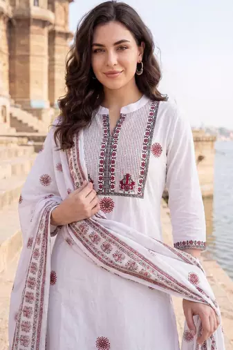 Women Ethnic Motifs Embroidered Regular  Cotton Kurta with Trousers & With Dupatta