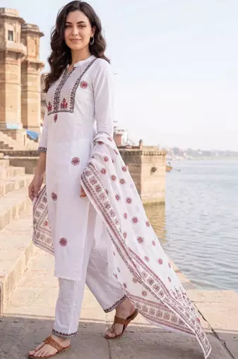 Women Ethnic Motifs Embroidered Regular  Cotton Kurta with Trousers & With Dupatta