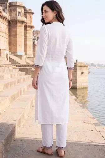 Women Ethnic Motifs Embroidered Regular  Cotton Kurta with Trousers & With Dupatta