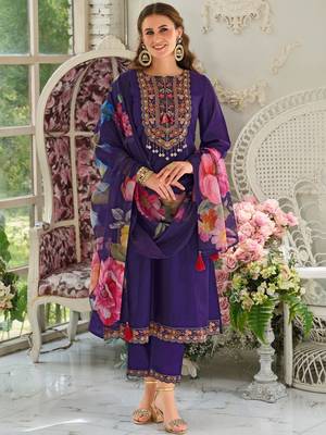 Floral Embroidered Regular Sequinned Kurta With Trousers & Dupatta 4