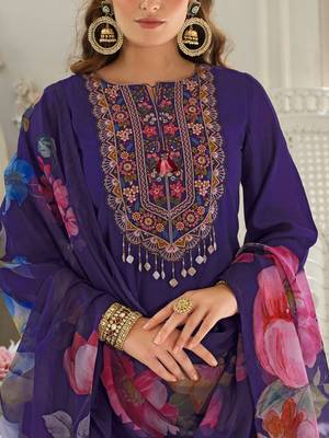 Floral Embroidered Regular Sequinned Kurta With Trousers & Dupatta 6