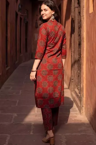 Women Ethnic Motifs Printed Regular  Cotton Kurta with Trousers