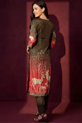 Women Animal Printed Regular Kurta with Trousers & With Dupatta