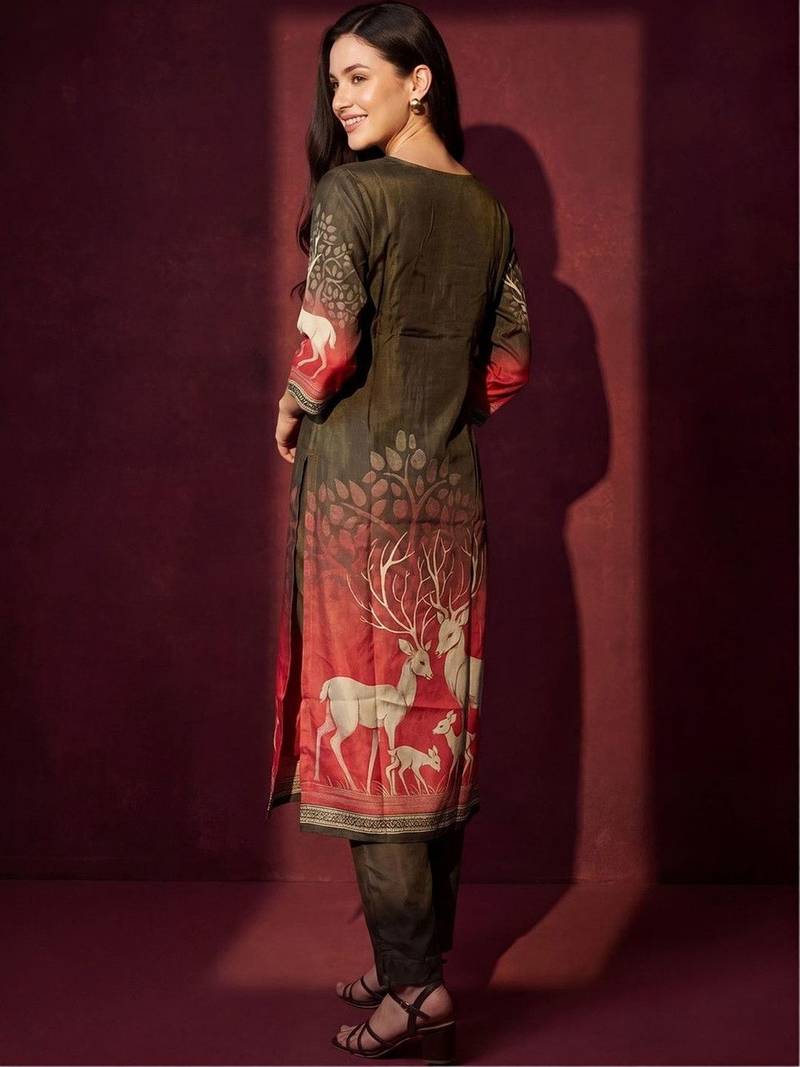 Women Animal Printed Regular Kurta with Trousers & With Dupatta