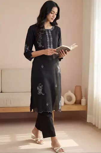 Women Ethnic Motifs Embroidered Regular Thread Work  Cotton Kurta with Trousers