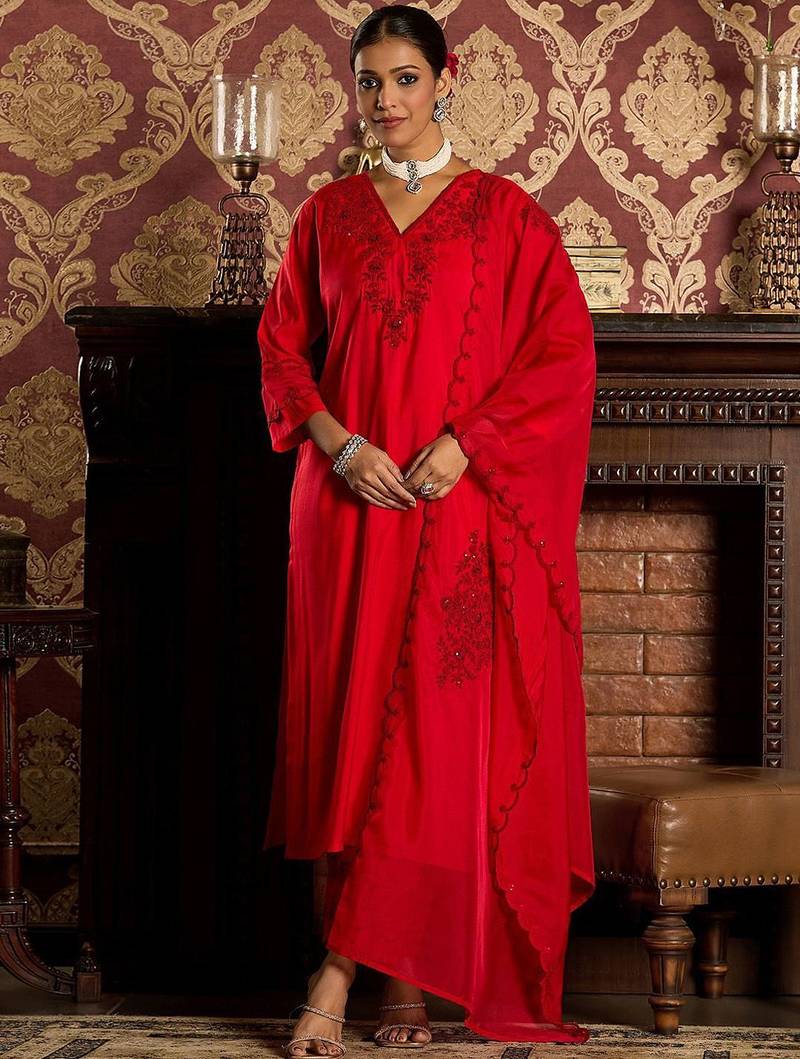 Ethnic Motifs Embroidered Sequined Straight Kurta With Trousers & Dupatta