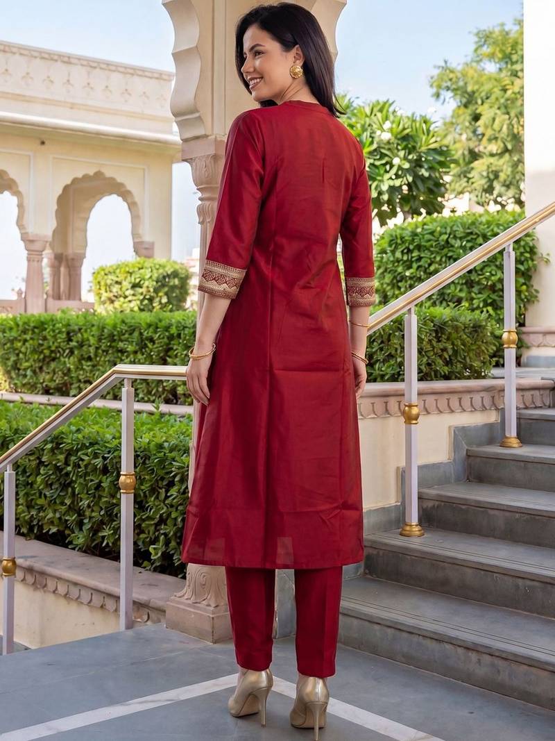 Women Ethnic Motifs Embroidered Empire Thread Work Liva Kurta with Trousers