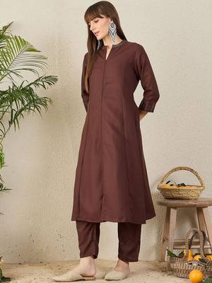 Women Regular A-Line Kurta with Trousers 3