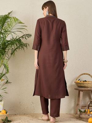 Women Regular A-Line Kurta with Trousers 4