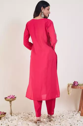 Floral Embroidered Round Neck Thread Work Straight Kurta with Trousers