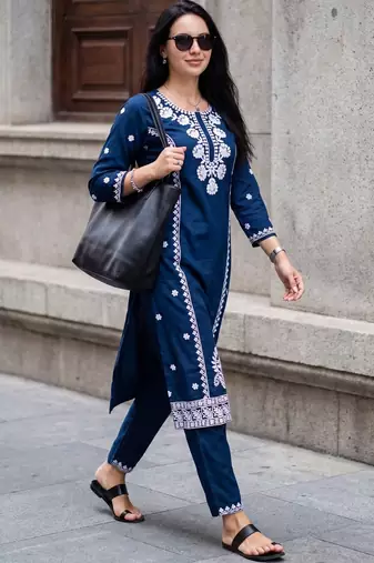 Women Ethnic Motifs Embroidered Regular Chikankari Kurta with Trousers