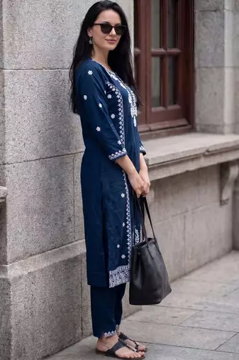 Women Ethnic Motifs Embroidered Regular Chikankari Kurta with Trousers