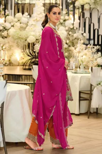 Women Ethnic Motifs Embroidered Regular Thread Work Kurta with Patiala & With Dupatta