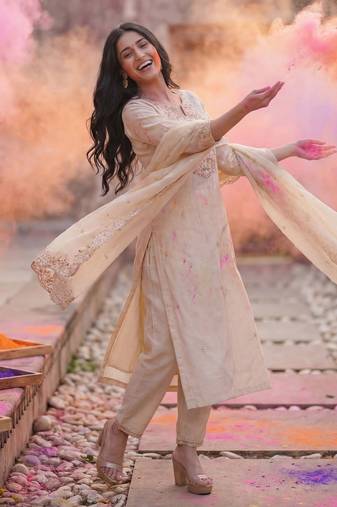 Floral Embroidered Liva Kurta with Trousers & Dupatta