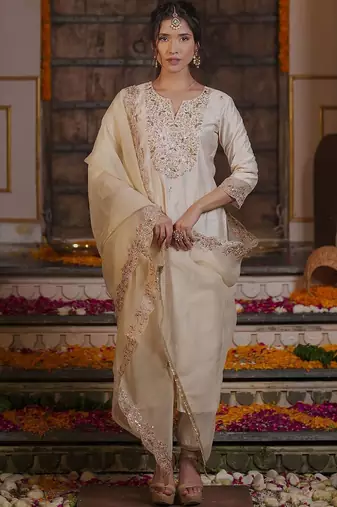 Floral Embroidered Liva Kurta with Trousers & Dupatta