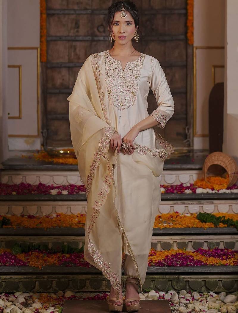 Floral Embroidered Liva Kurta with Trousers & Dupatta