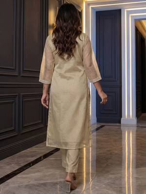 Women Ethnic Motifs Embroidered Regular Thread Work Kurta with Trousers & With Dupatta 4