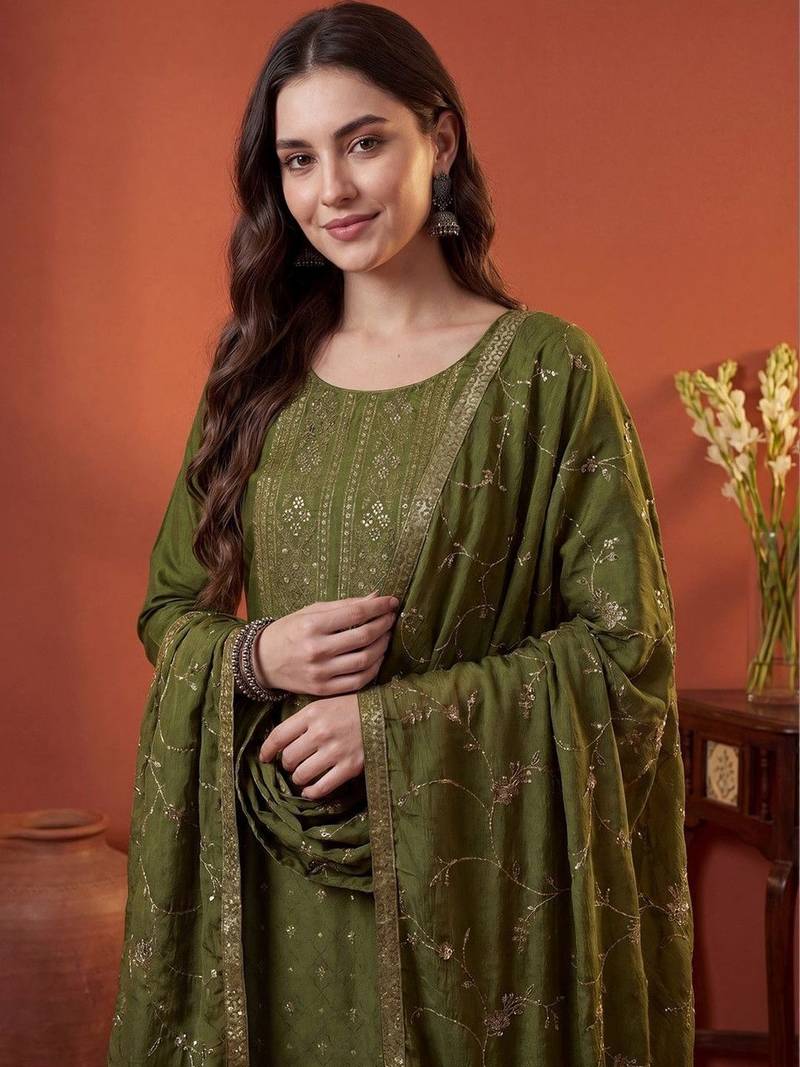 Women Ethnic Motifs Embroidered Regular Kurta with Trousers & With Dupatta