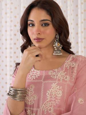 Floral Embroidered Thread Work Straight Kurta With Trouser And Dupatta 2