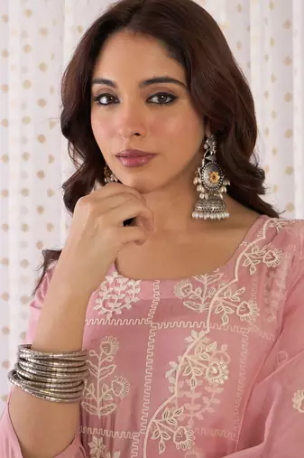 Floral Embroidered Thread Work Straight Kurta With Trouser And Dupatta