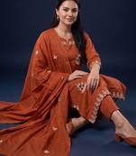 Women Ethnic Motifs Embroidered Regular Thread Work  Cotton Kurta with Trousers & With Dupatta