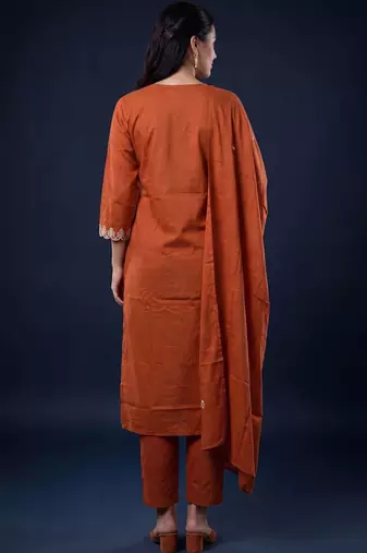 Women Ethnic Motifs Embroidered Regular Thread Work Pure Cotton Kurta with Trousers & With Dupatta