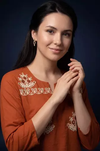 Women Ethnic Motifs Embroidered Regular Thread Work Pure Cotton Kurta with Trousers & With Dupatta