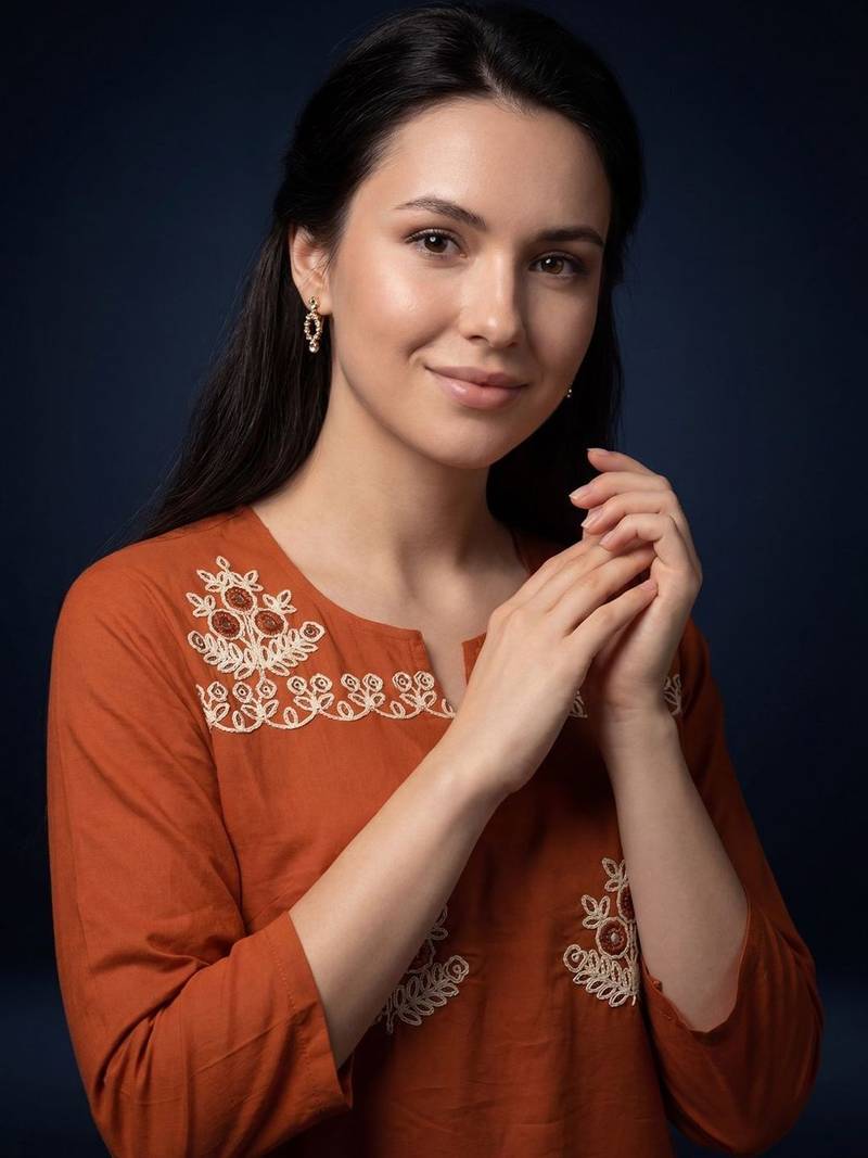 Women Ethnic Motifs Embroidered Regular Thread Work  Cotton Kurta with Trousers & With Dupatta