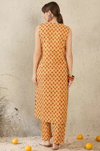 Ethnic Motifs Printed V-Neck Straight  Cotton Kurta With Trousers