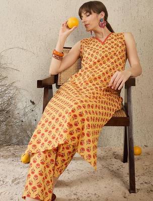Ethnic Motifs Printed V-Neck Straight  Cotton Kurta With Trousers 6