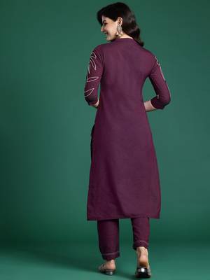 Floral Embroidered Thread Work Pure Cotton Kurta with Trousers 6