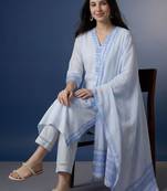Women Dyed Regular Linen Kurta with Trousers & With Dupatta