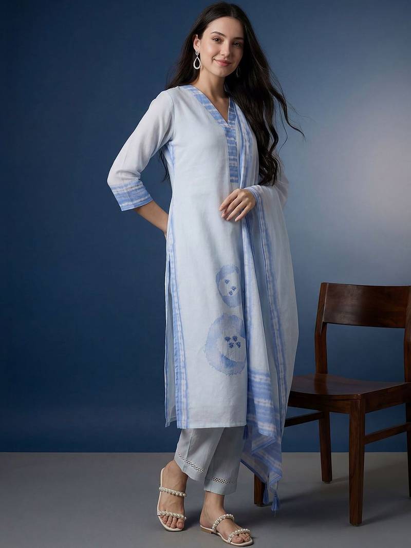 Women Dyed Regular Linen Kurta with Trousers & With Dupatta