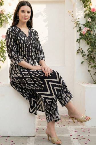 Women Printed Cotton Kurta with Palazzos