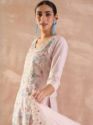 Floral Embroidered V-Neck Thread Work  Cotton Kurta With Trousers & Dupatta 6