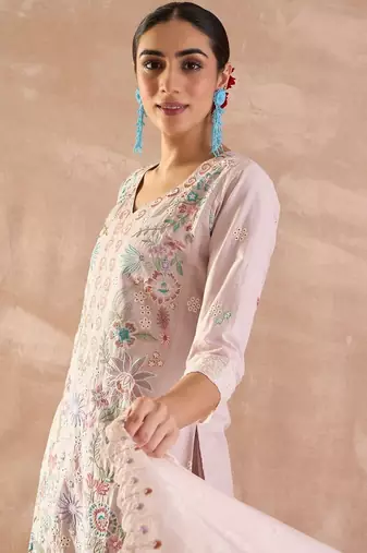 Floral Embroidered V-Neck Thread Work Pure Cotton Kurta With Trousers & Dupatta