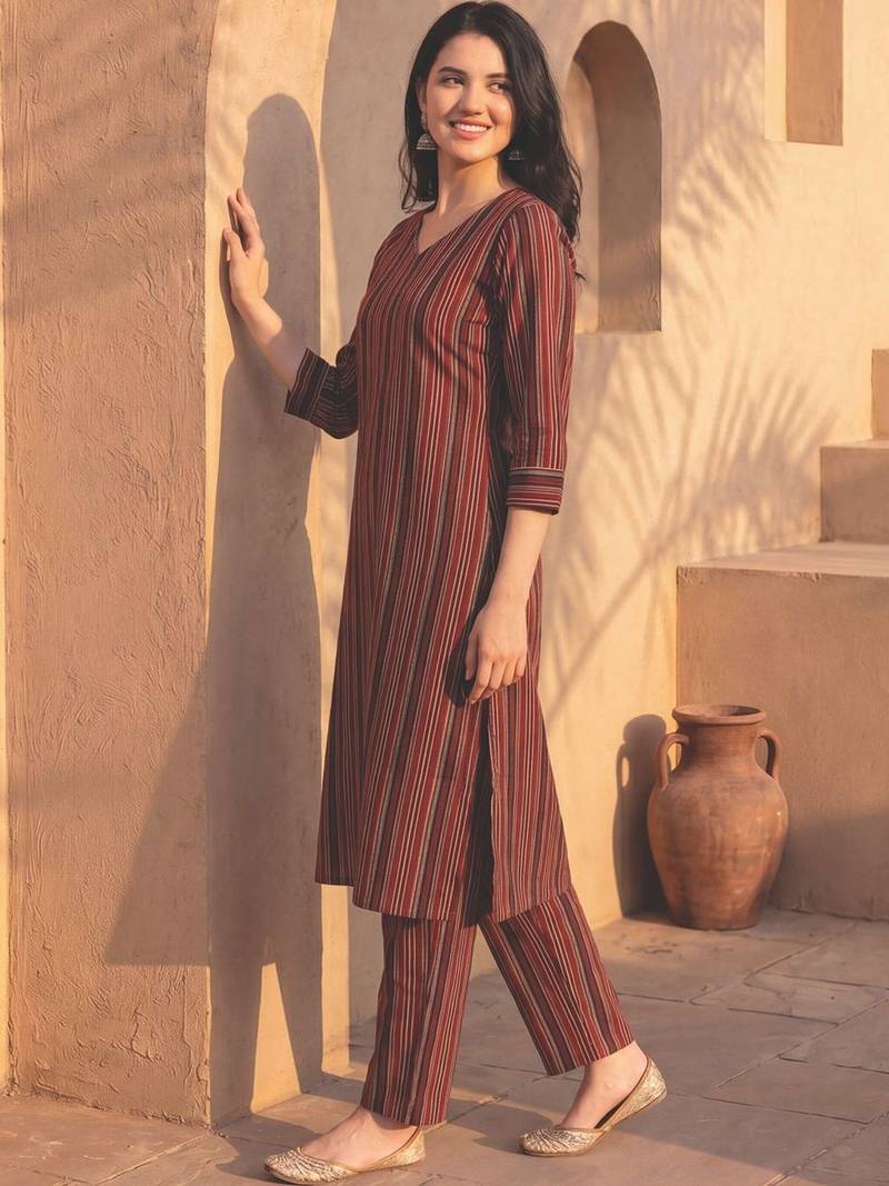Women Printed Regular Pure Cotton Kurta with Trousers